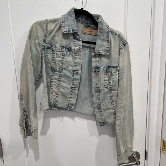 Blanc NYC jean cropped jacket ! Super cute - Picture 1 of 3